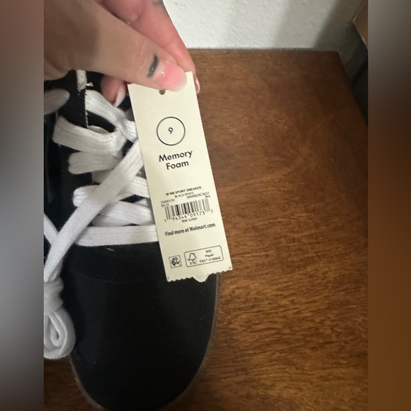 No boundaries black and white memory foam sneakers women’s tennis shoes 9 - Picture 6 of 9
